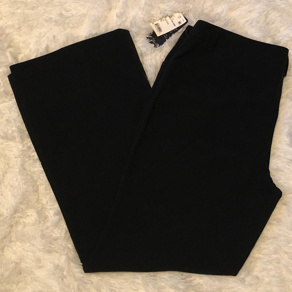 NWT Black Trousers-🦋 Size-13